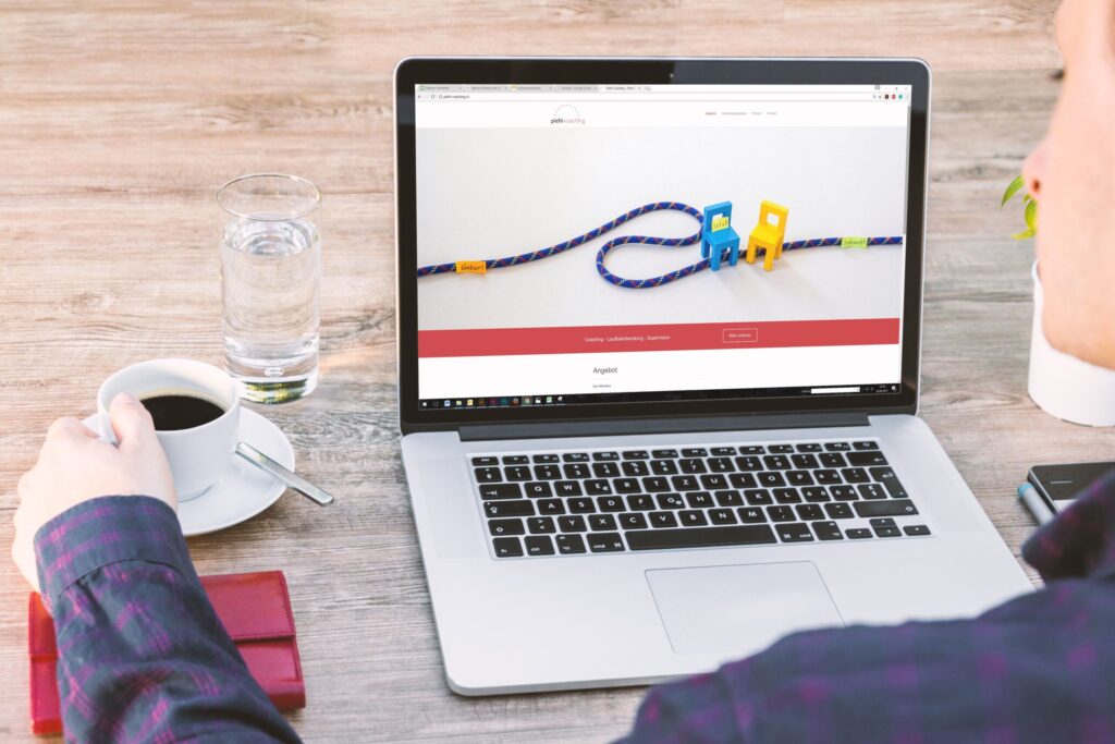 How to Distinguish an Adult Content Information Site From a Legal Viewing Platform
